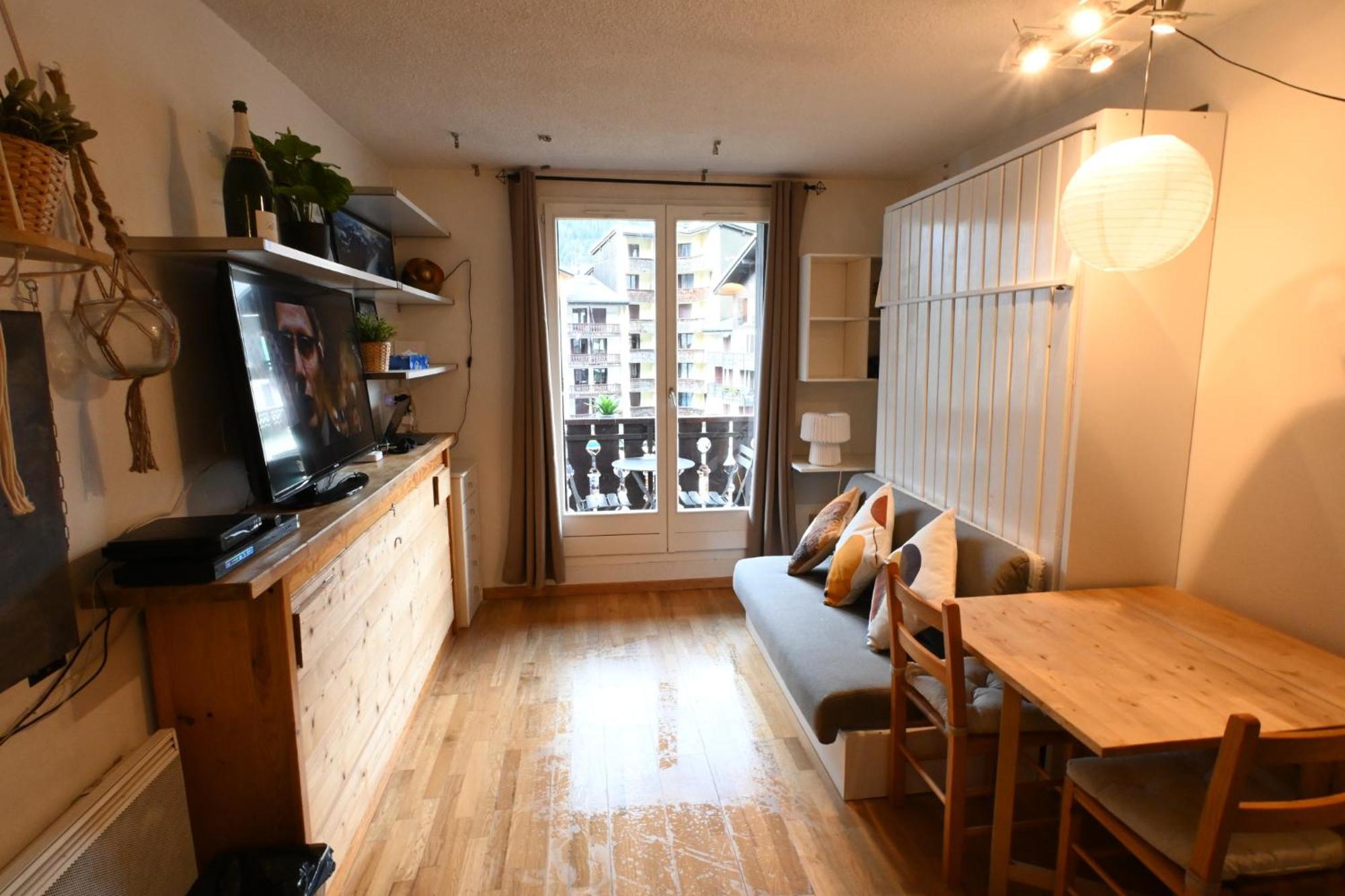 Cozy Chamonix Ski Studio With Mountain Views Eksteriør bilde