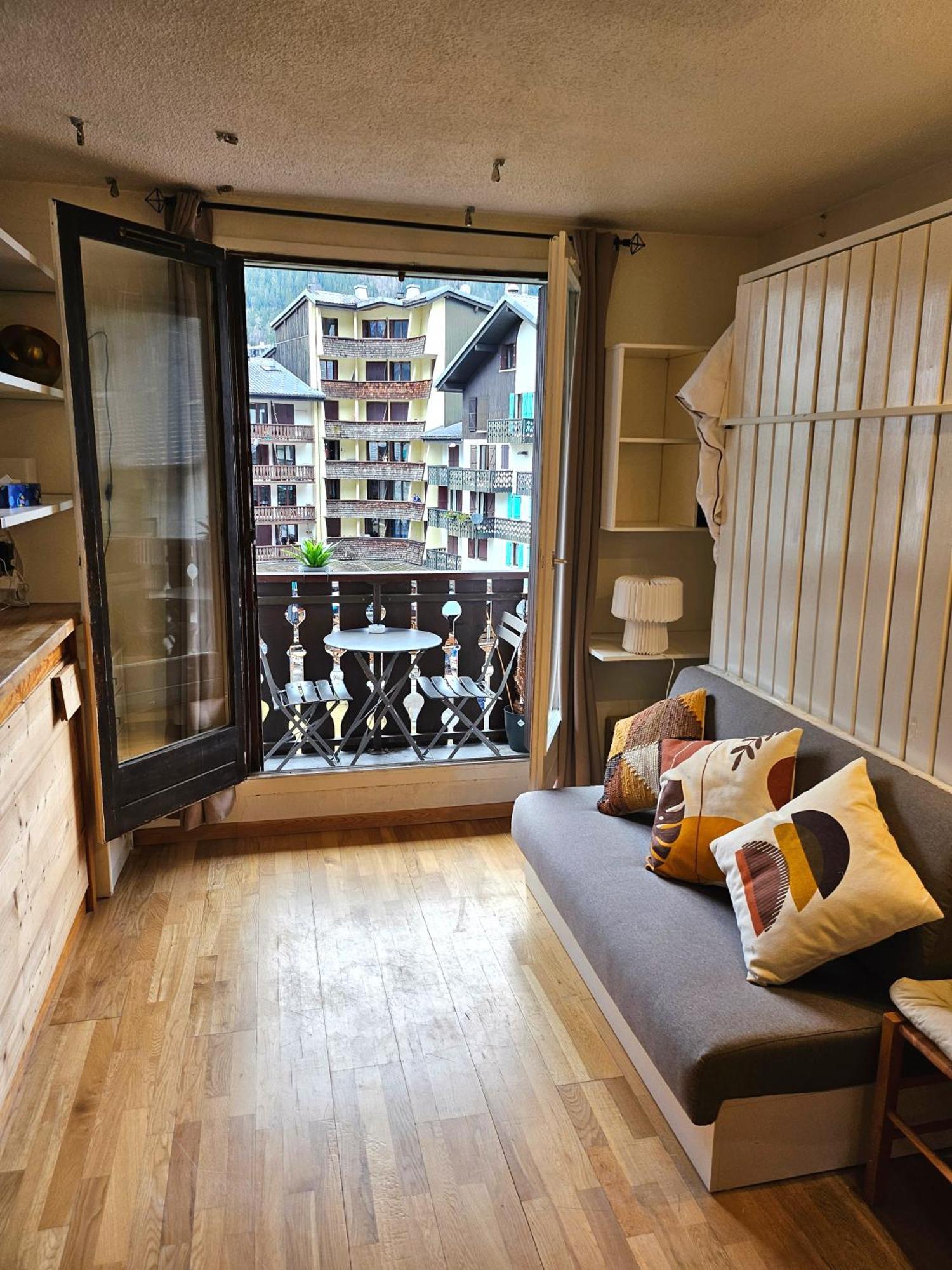 Cozy Chamonix Ski Studio With Mountain Views Eksteriør bilde