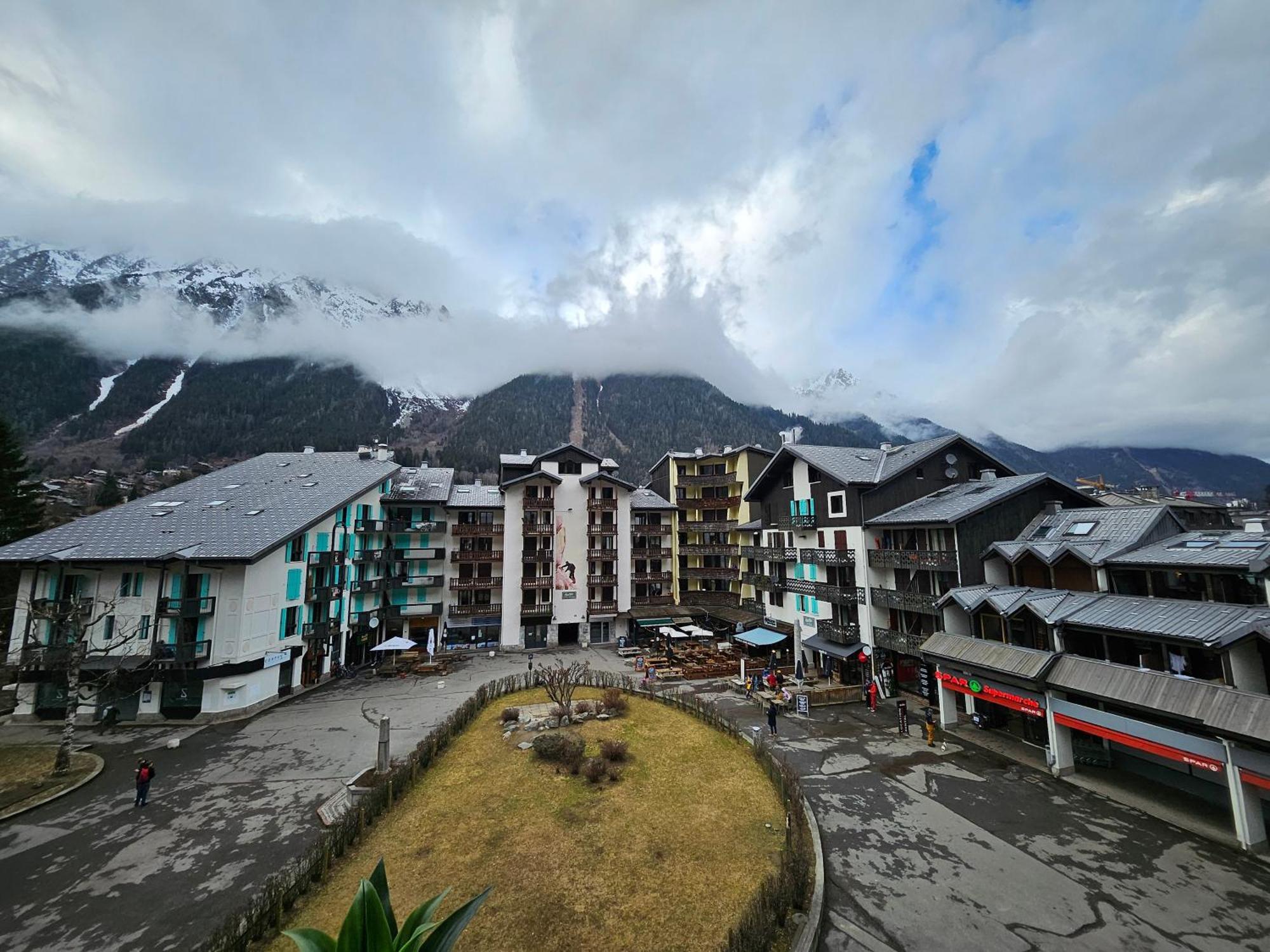 Cozy Chamonix Ski Studio With Mountain Views Eksteriør bilde